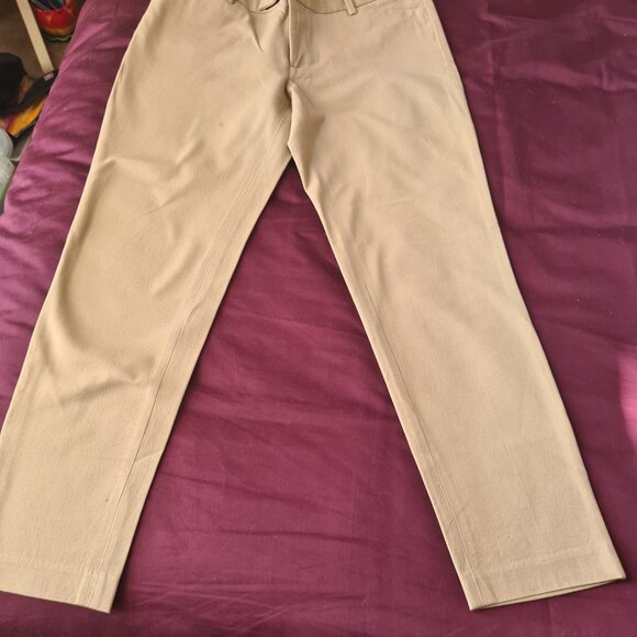 ✨ Gap Signature Skinny Ankle Khaki Pants - Size 8 ✨ - Picture 6 of 8